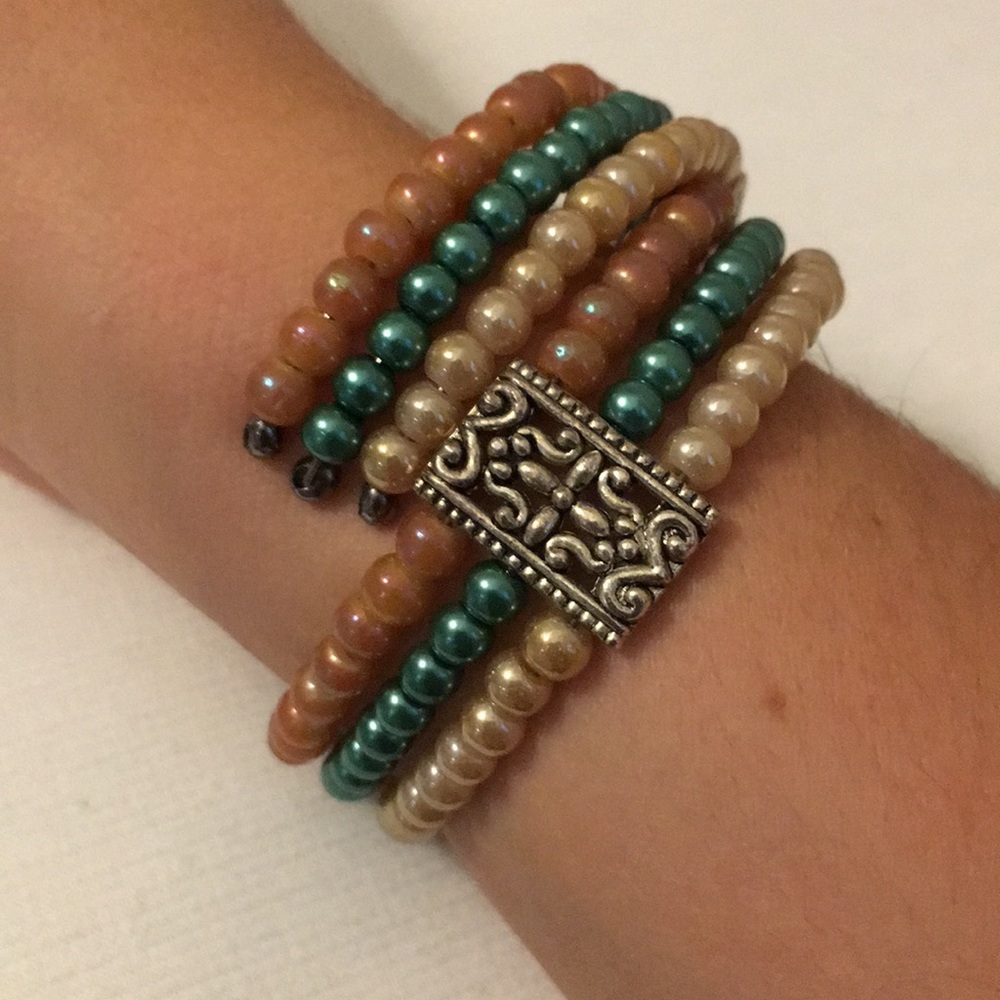 Silver Green Pink and Cream Pearl Wrap Bracelet - Picture 7 of 8